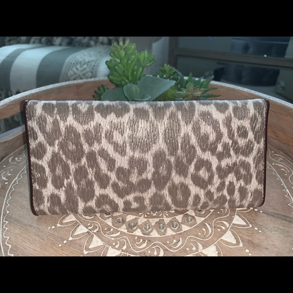 Brahmin Camille Ivory Elara and Ivory Elara wallet - Picture 9 of 14